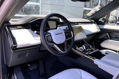 2026 Land Rover Range Rover Sport SE