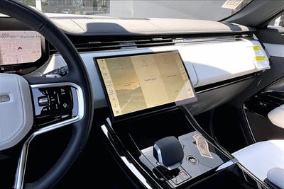 2026 Land Rover Range Rover Sport SE