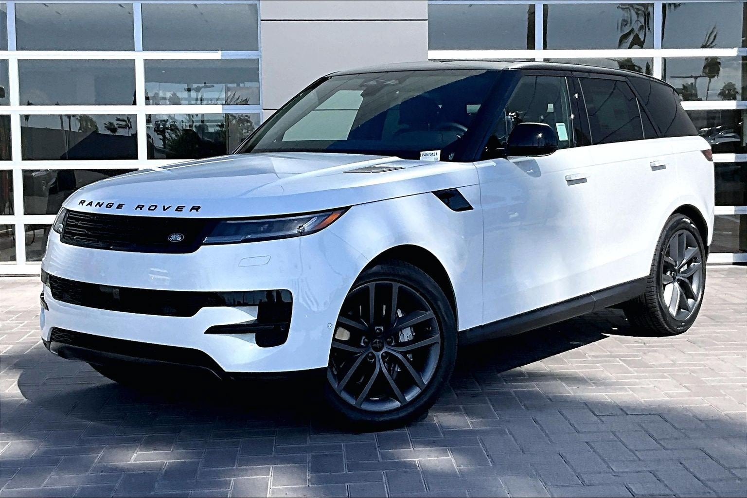 2027 Land Rover Range Rover Sport SE