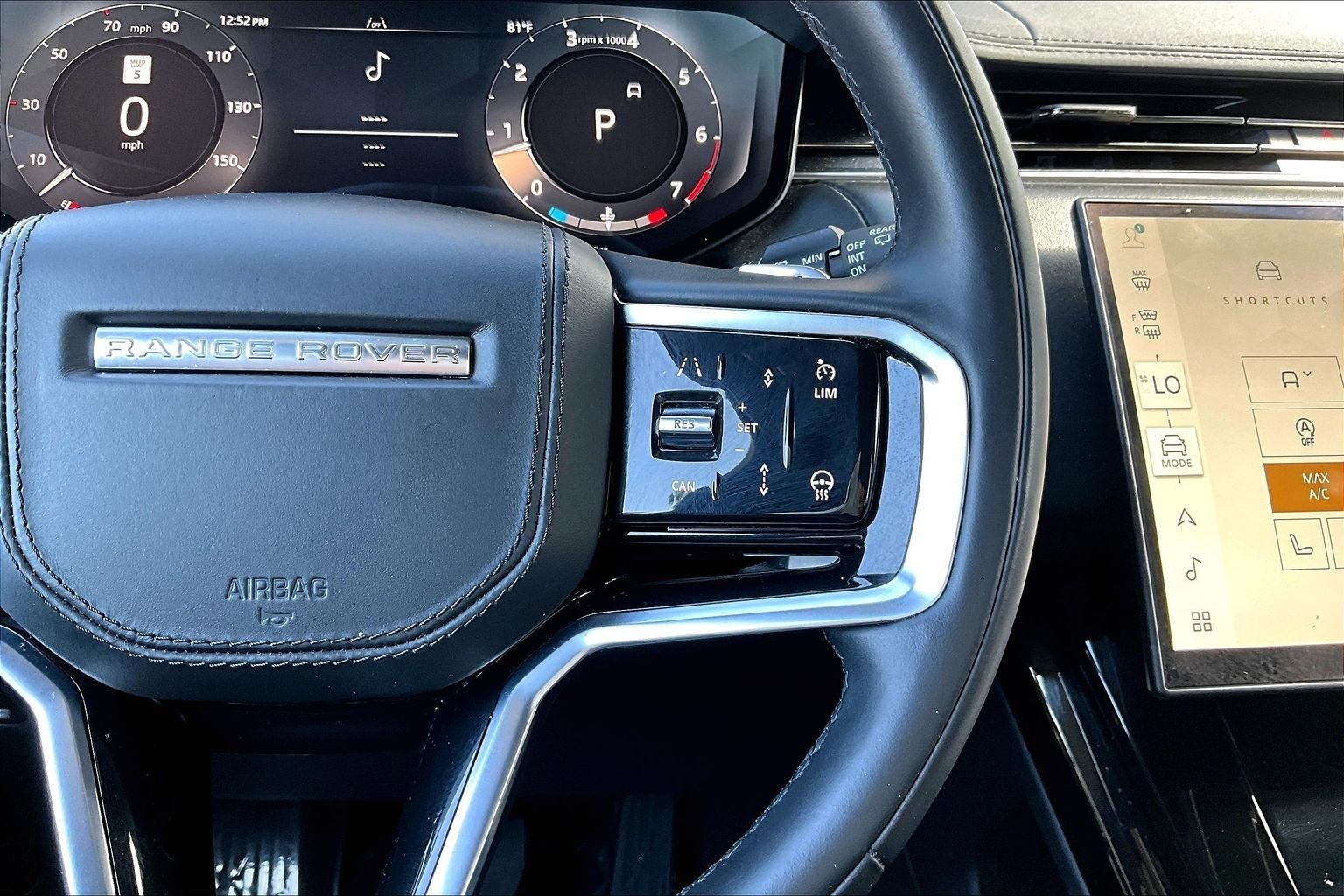 2024 Land Rover Range Rover Sport SE