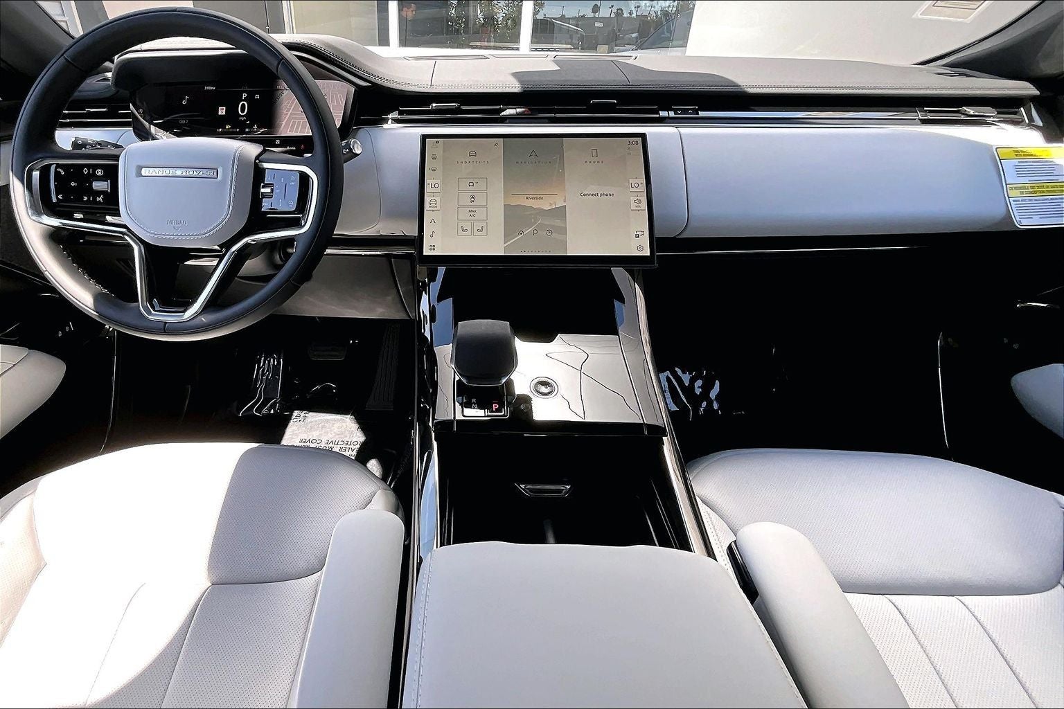 2026 Land Rover Range Rover Sport SE