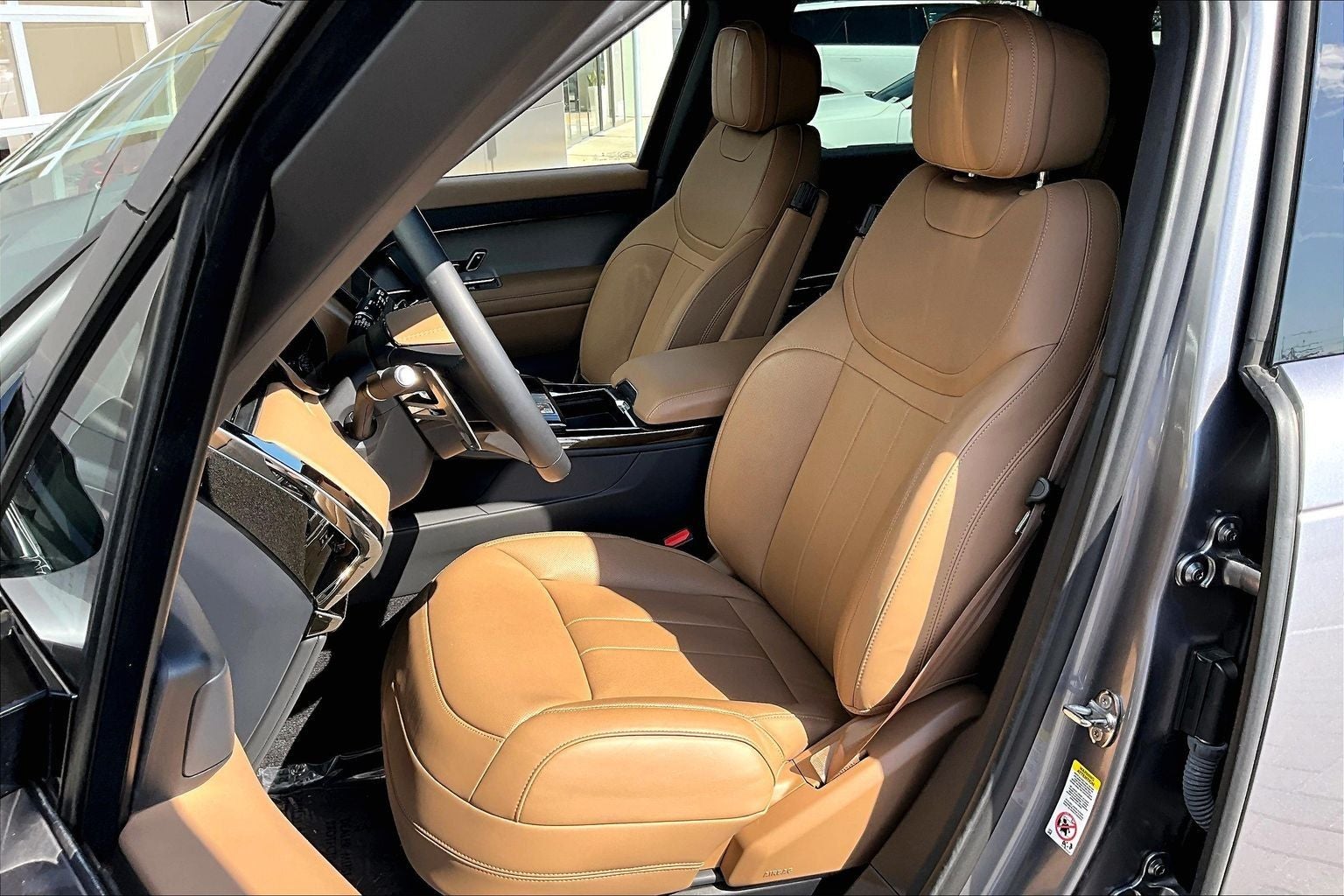 2025 Land Rover Range Rover Sport SE
