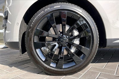 2026 Land Rover Range Rover Sport SE