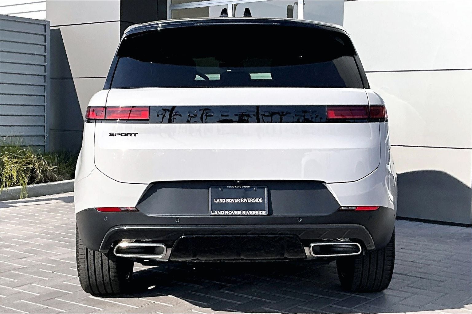 2026 Land Rover Range Rover Sport SE