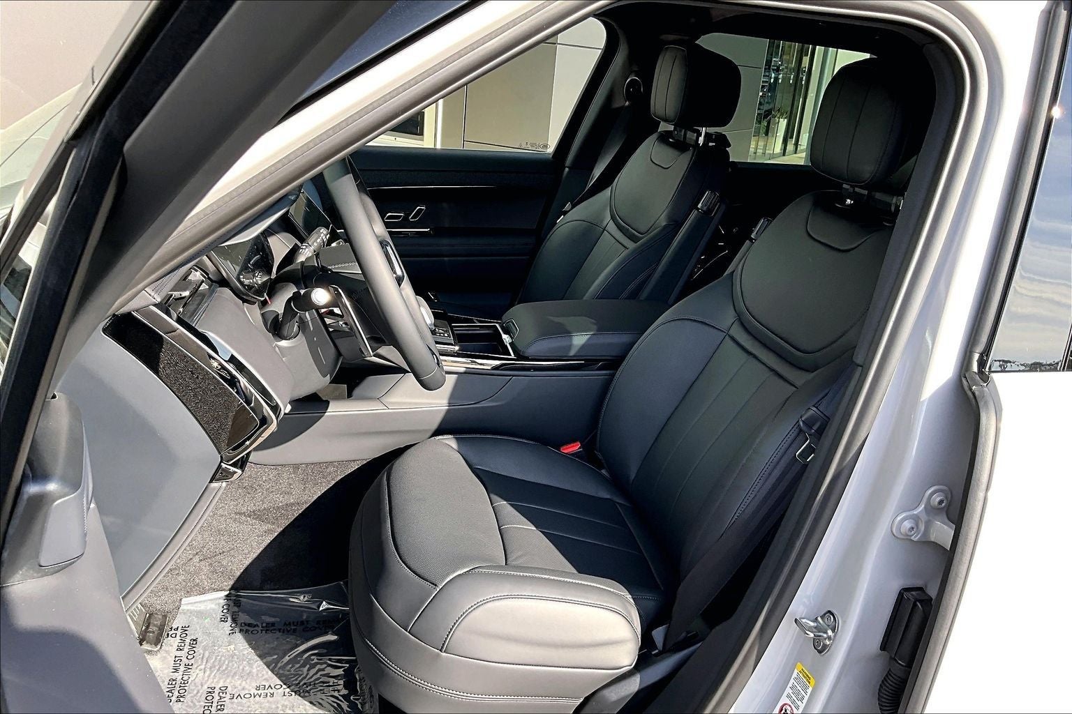 2026 Land Rover Range Rover Sport SE