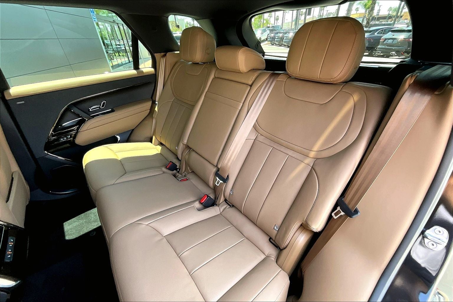 2026 Land Rover Range Rover Sport SE