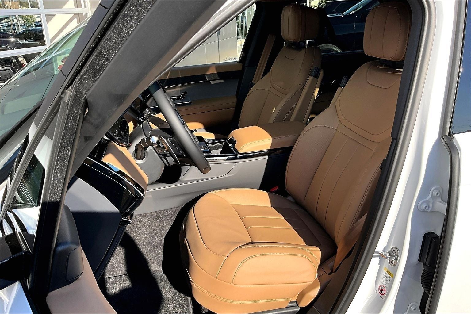 2026 Land Rover Range Rover Sport SE