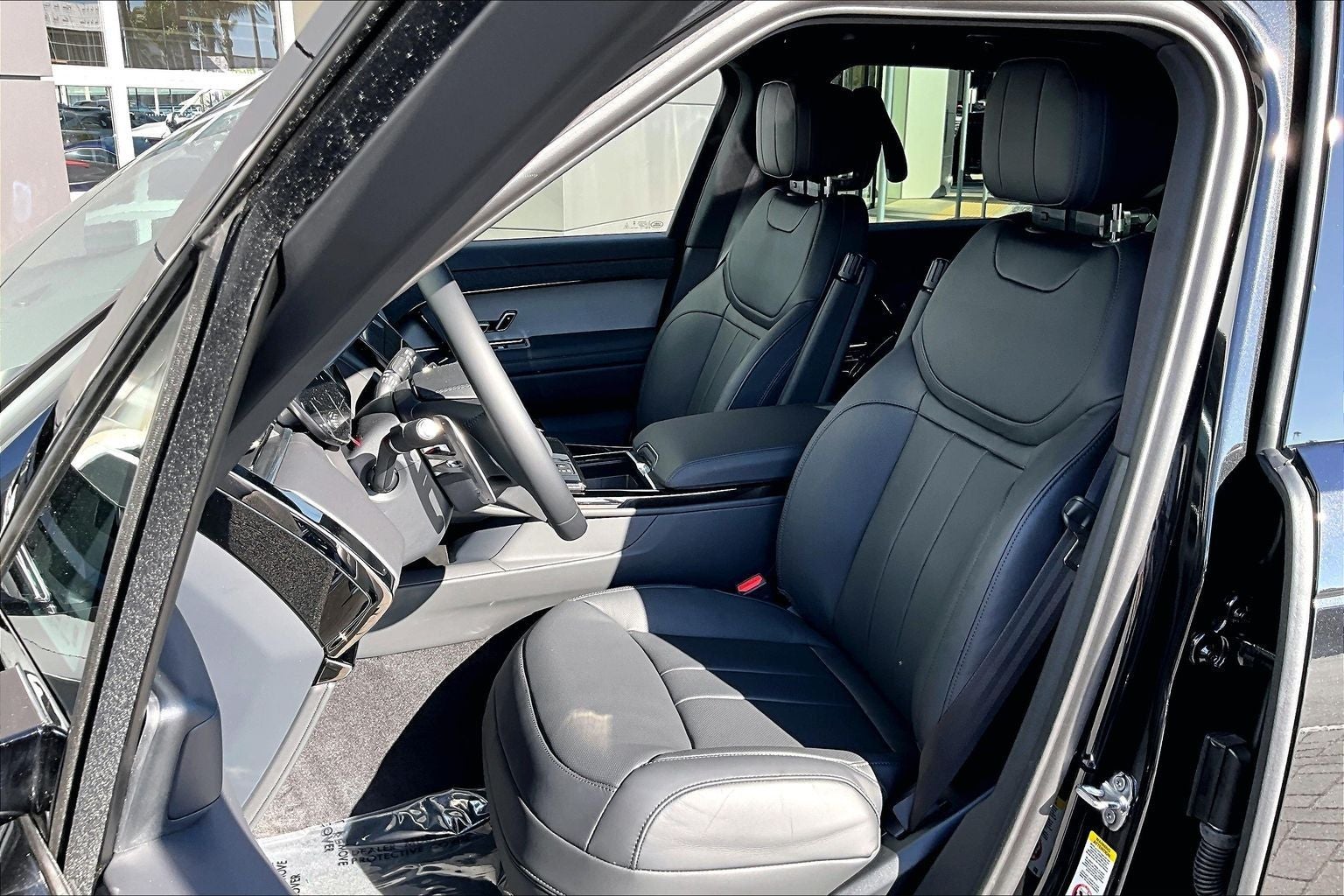 2027 Land Rover Range Rover Sport SE