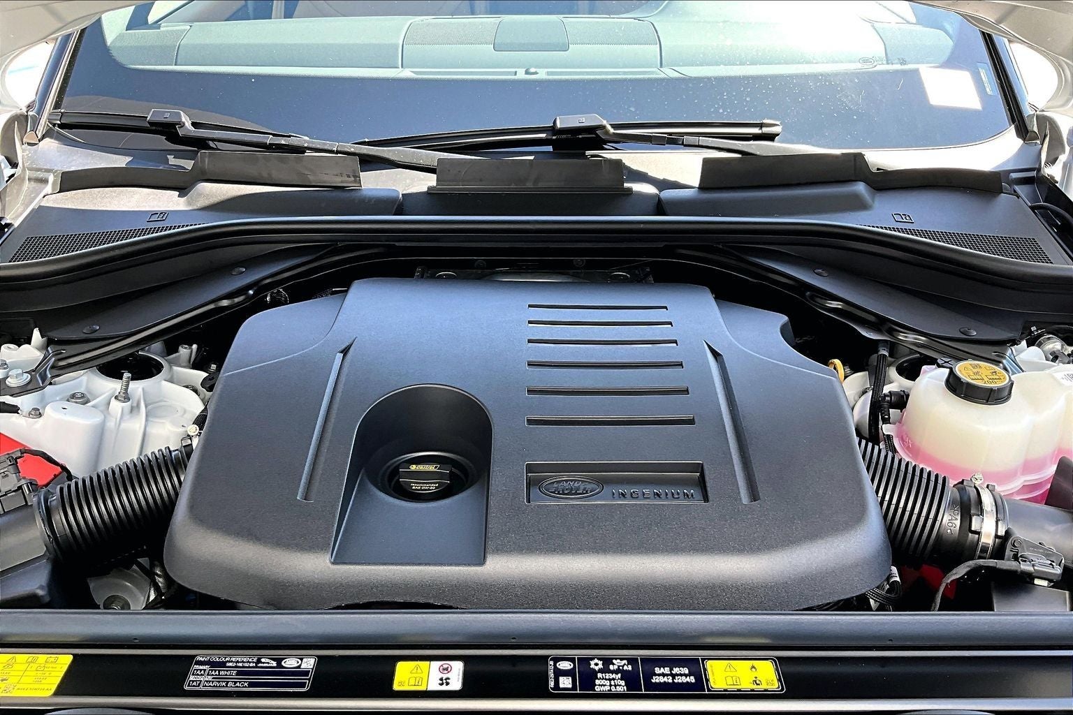 2026 Land Rover Range Rover Sport SE