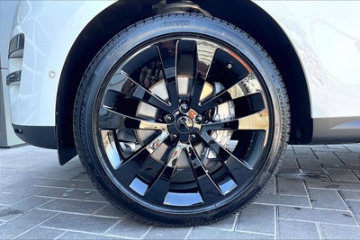 2026 Land Rover Range Rover Sport SE