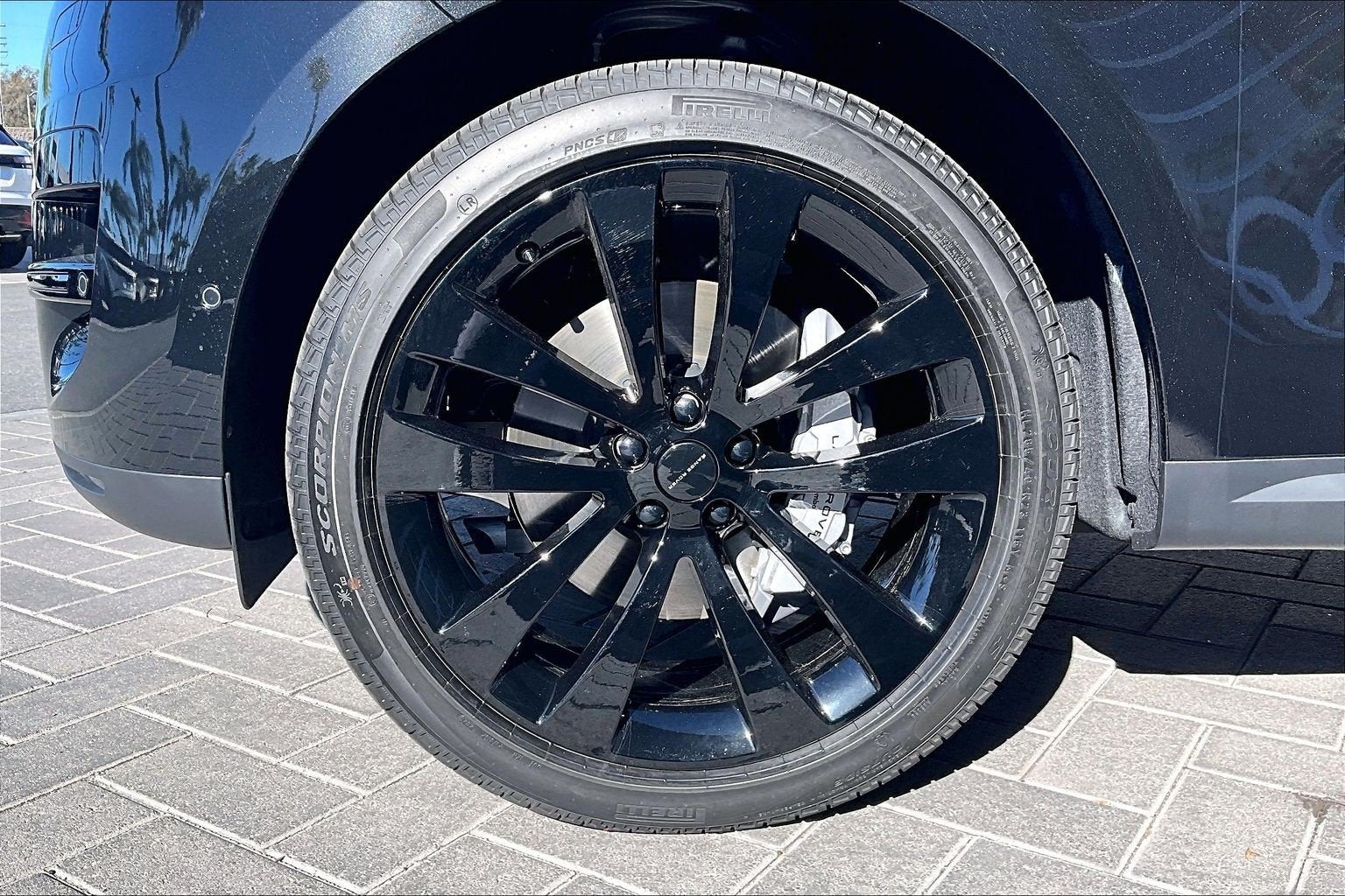 2027 Land Rover Range Rover Sport SE