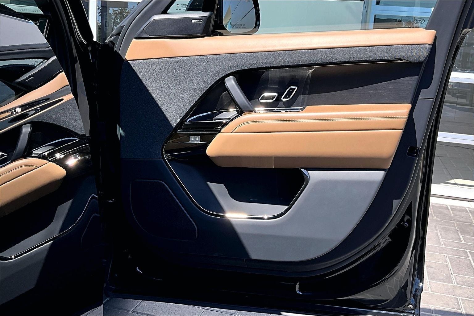 2024 Land Rover Range Rover Sport SE