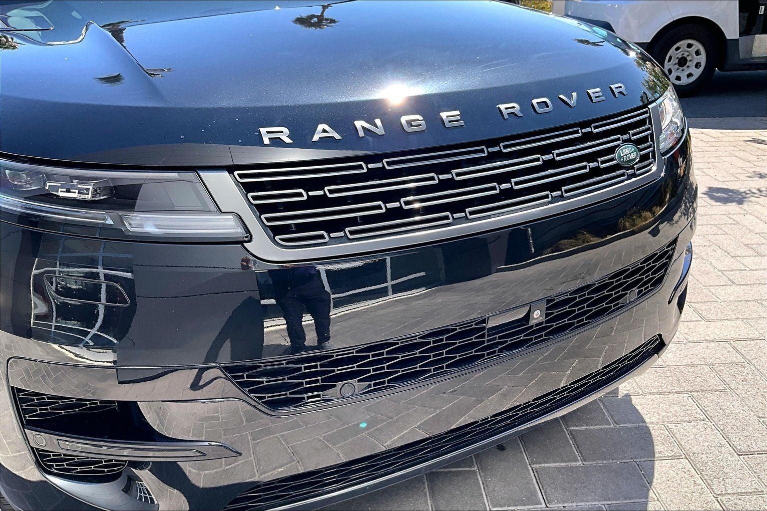 2024 Land Rover Range Rover Sport SE