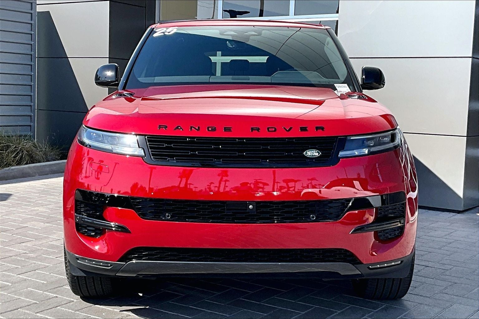 2025 Land Rover Range Rover Sport SE