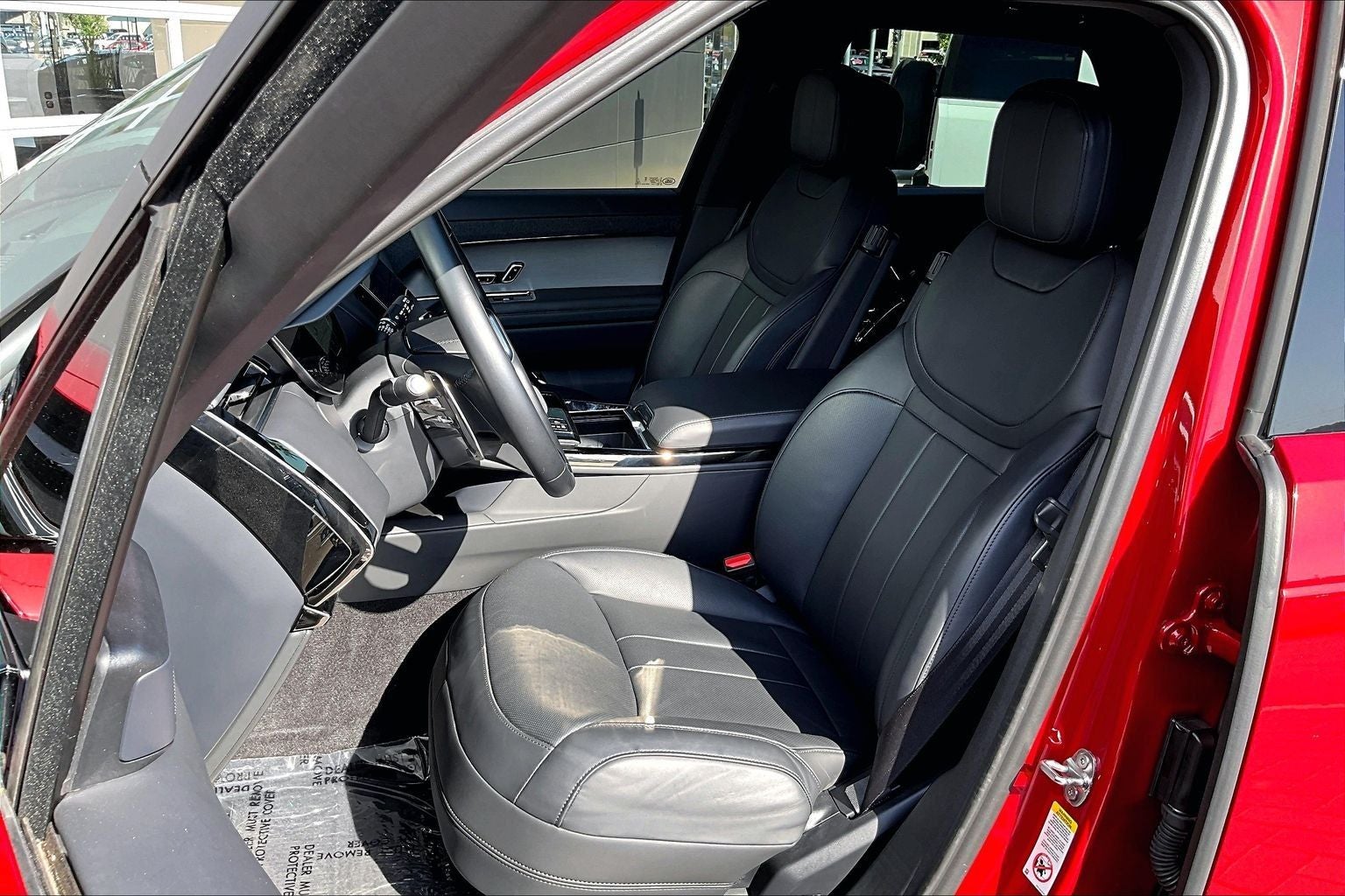 2025 Land Rover Range Rover Sport SE