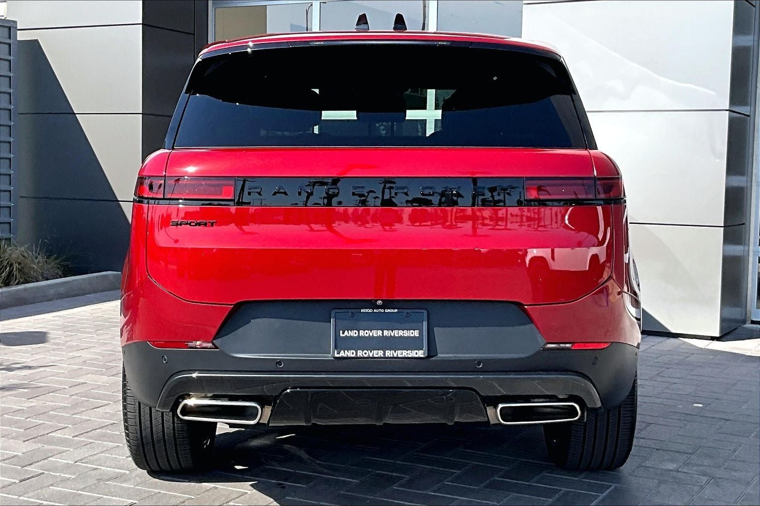 2025 Land Rover Range Rover Sport SE