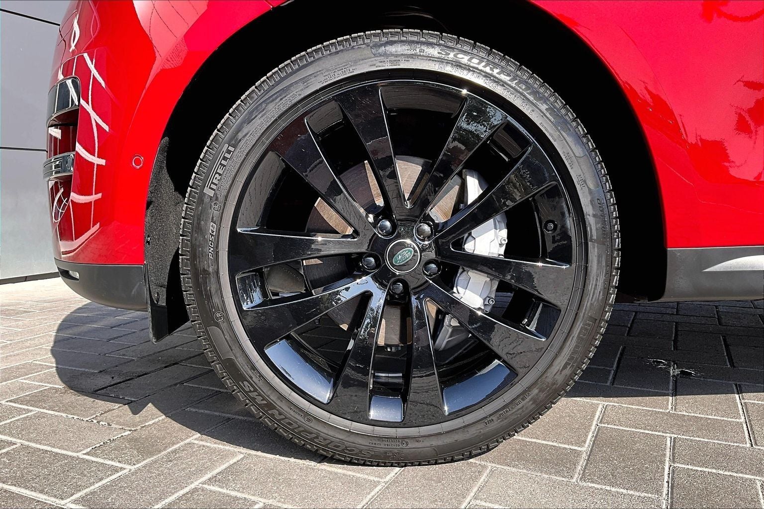 2025 Land Rover Range Rover Sport SE
