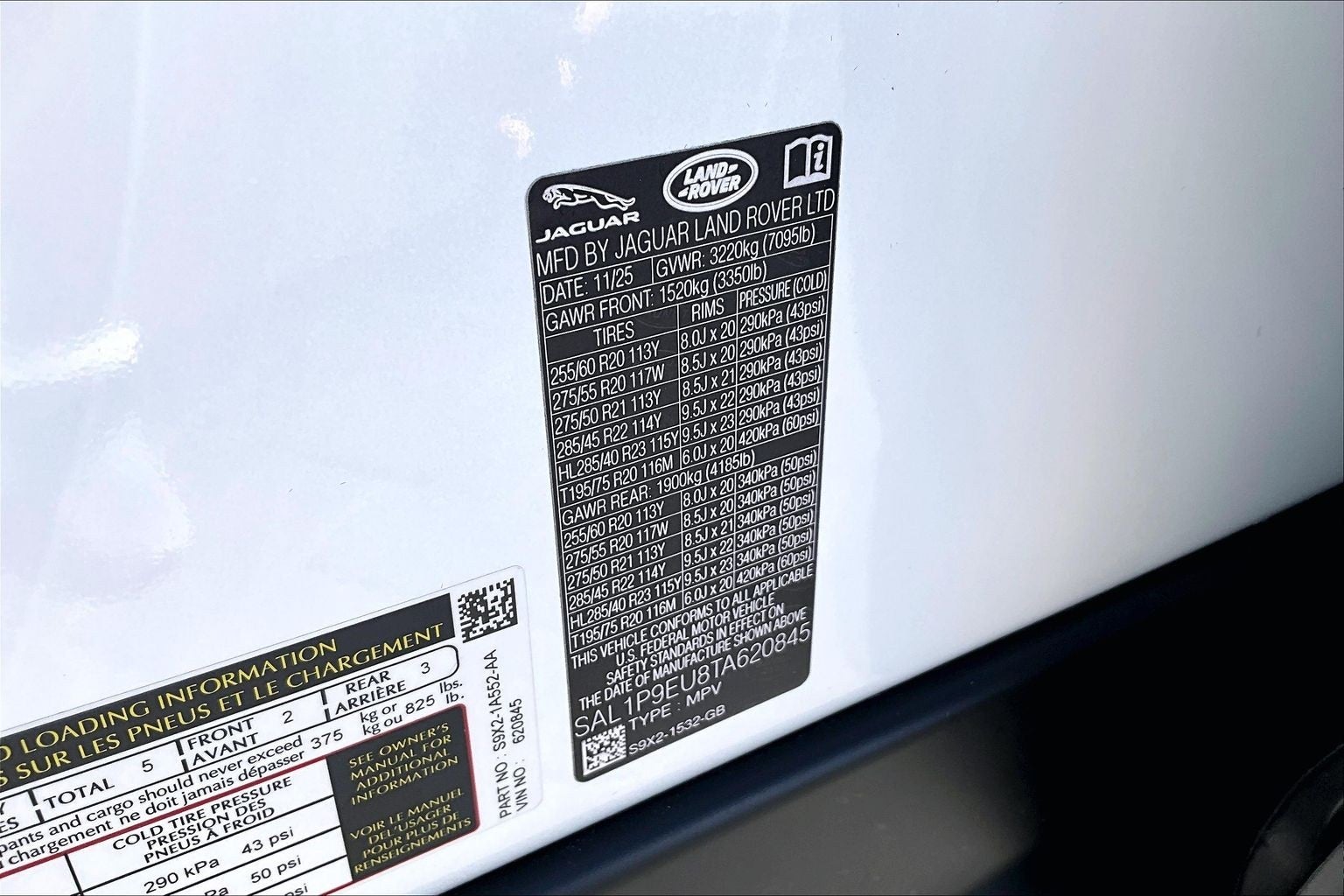 2026 Land Rover Range Rover Sport SE