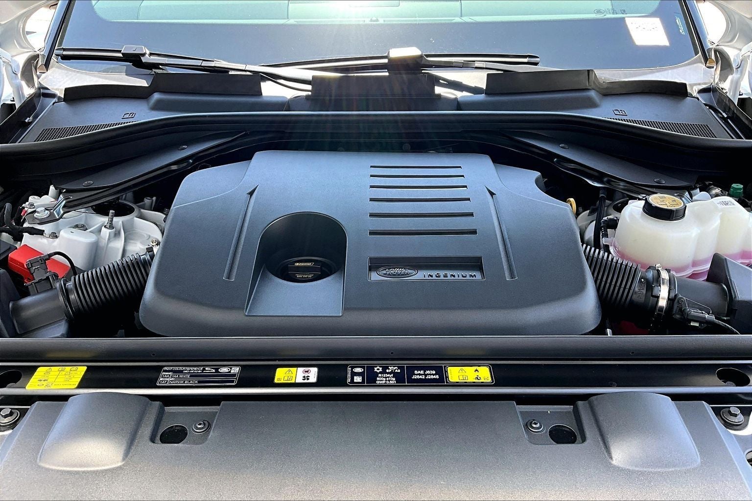 2026 Land Rover Range Rover Sport SE