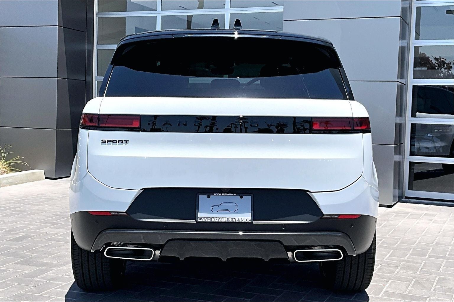 2026 Land Rover Range Rover Sport SE