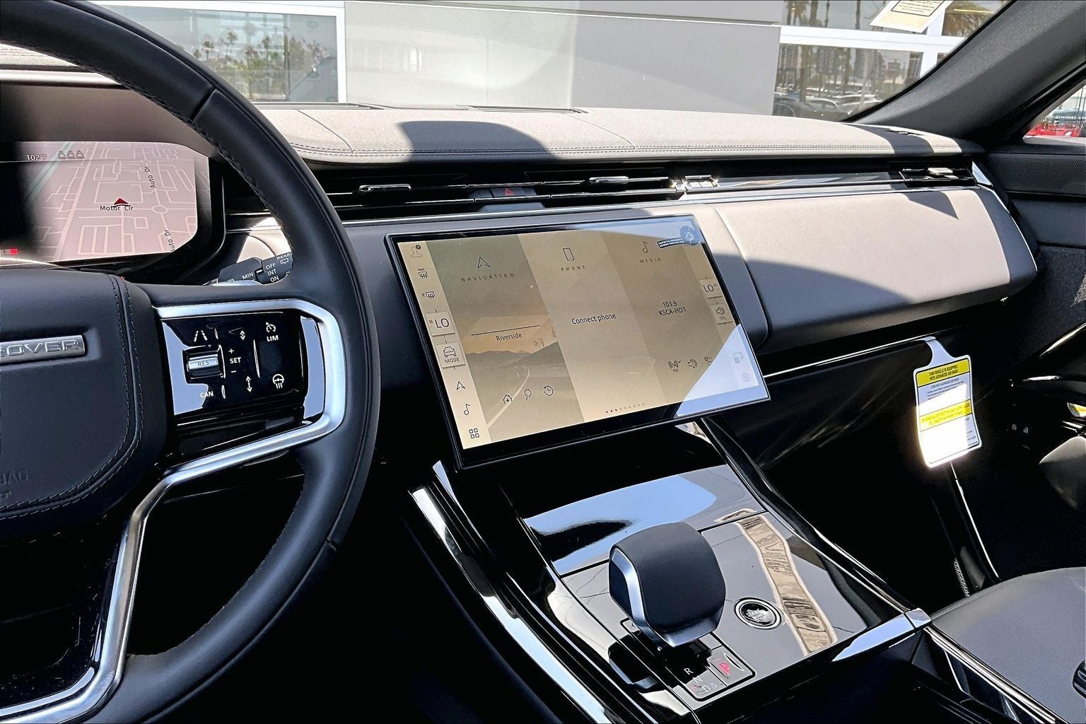 2026 Land Rover Range Rover Sport SE