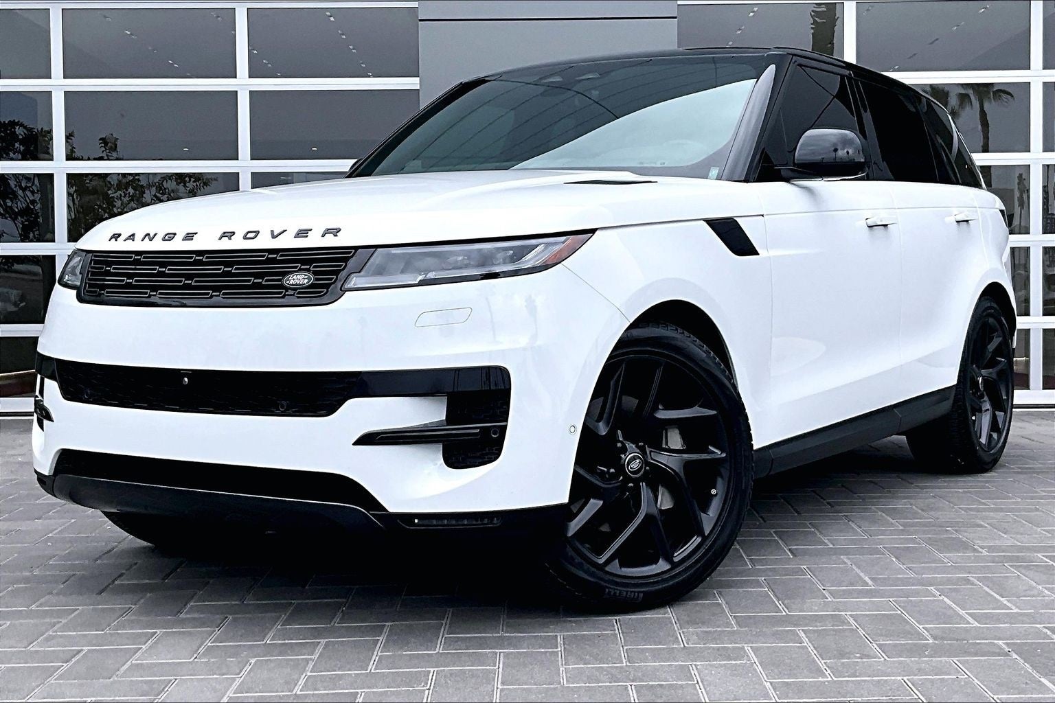2024 Land Rover Range Rover Sport SE