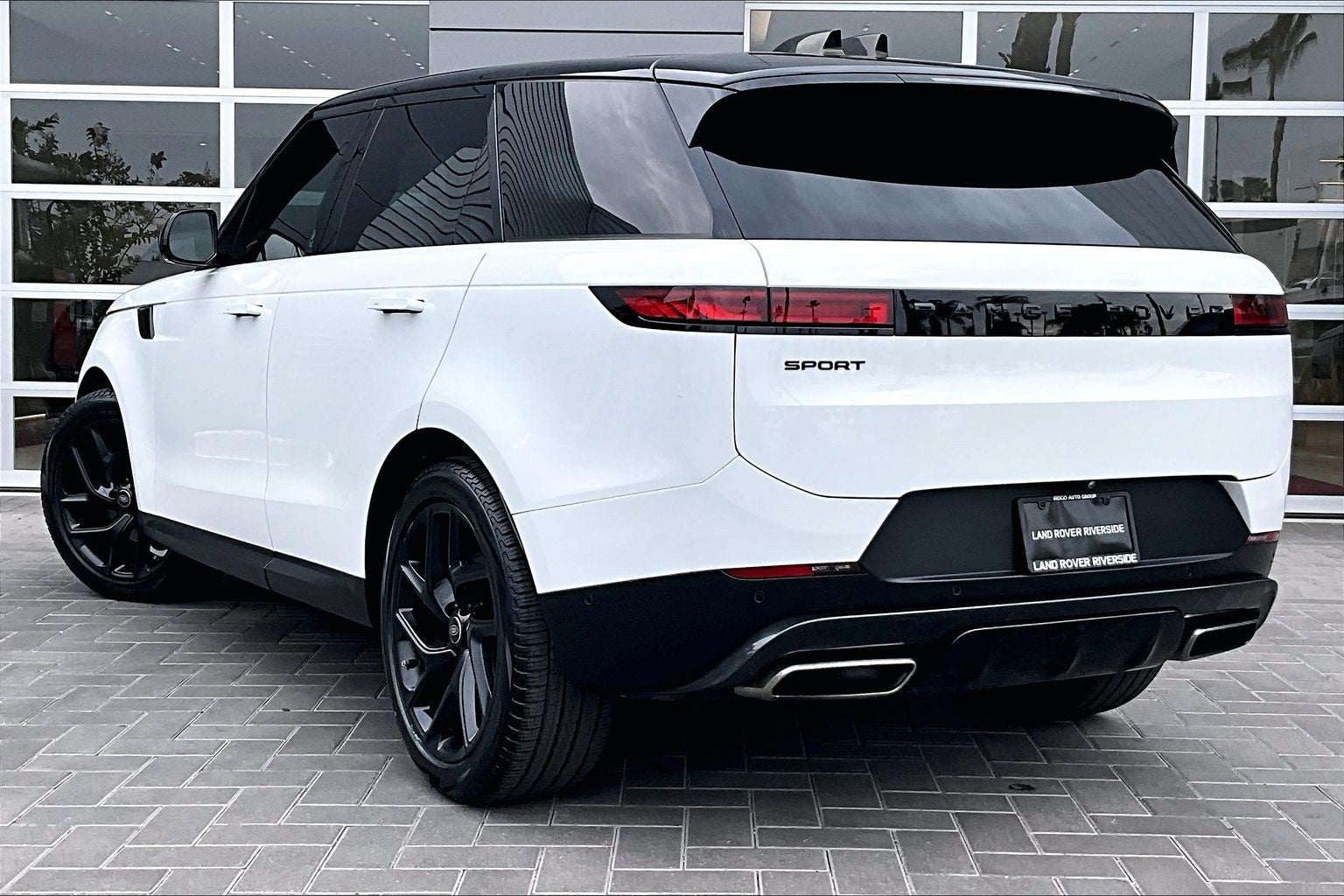 2024 Land Rover Range Rover Sport SE