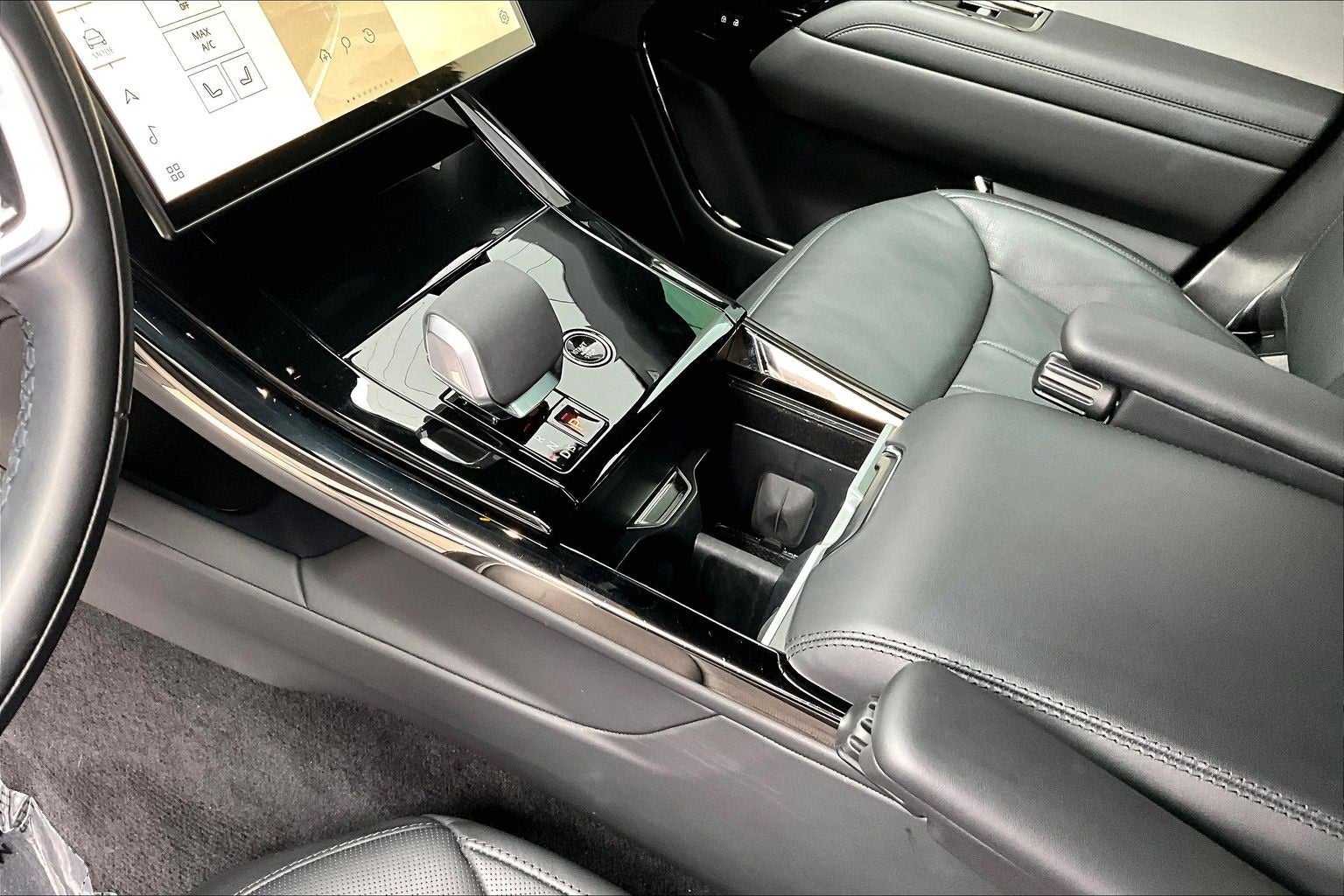 2024 Land Rover Range Rover Sport SE