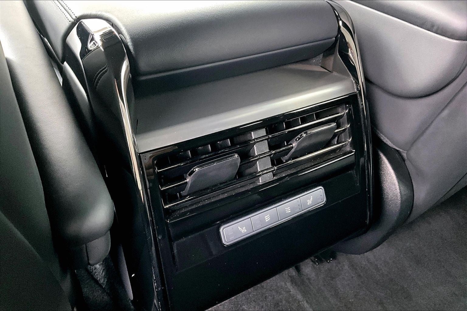 2024 Land Rover Range Rover Sport SE