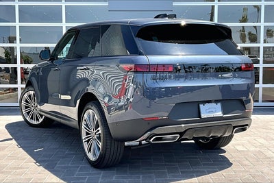 2026 Land Rover Range Rover Sport SE