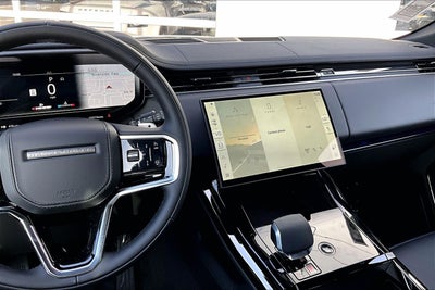 2026 Land Rover Range Rover Sport SE