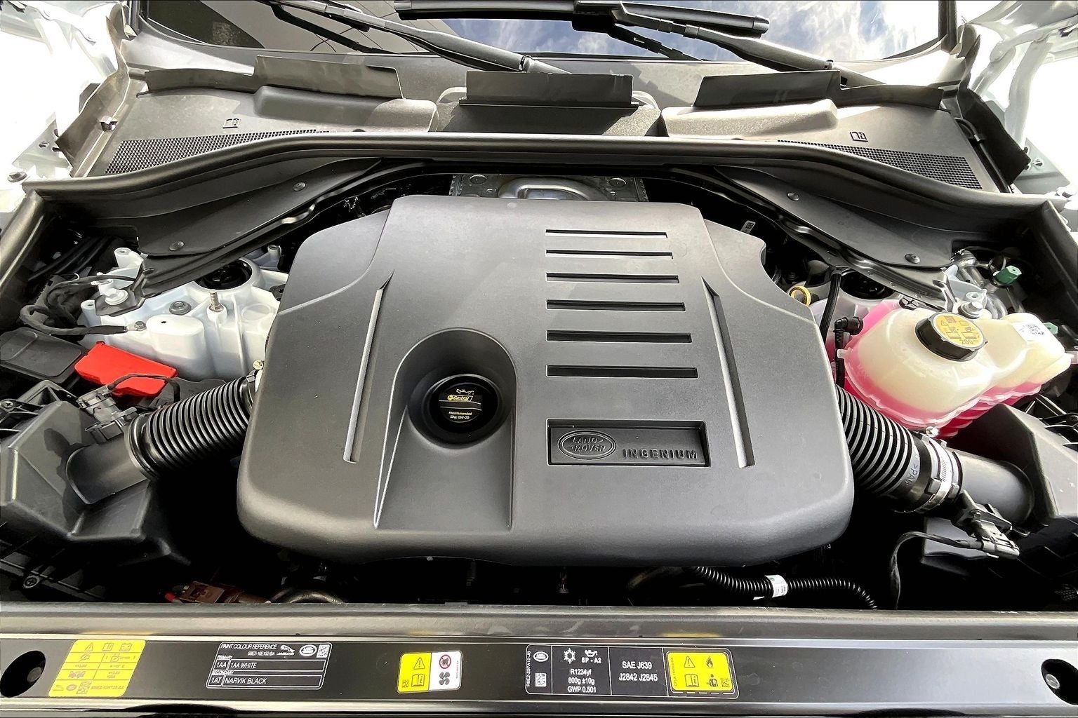 2026 Land Rover Range Rover Sport SE