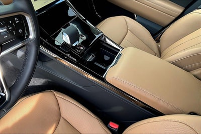 2026 Land Rover Range Rover Sport SE