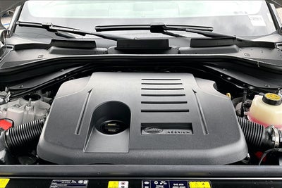 2026 Land Rover Range Rover Sport SE