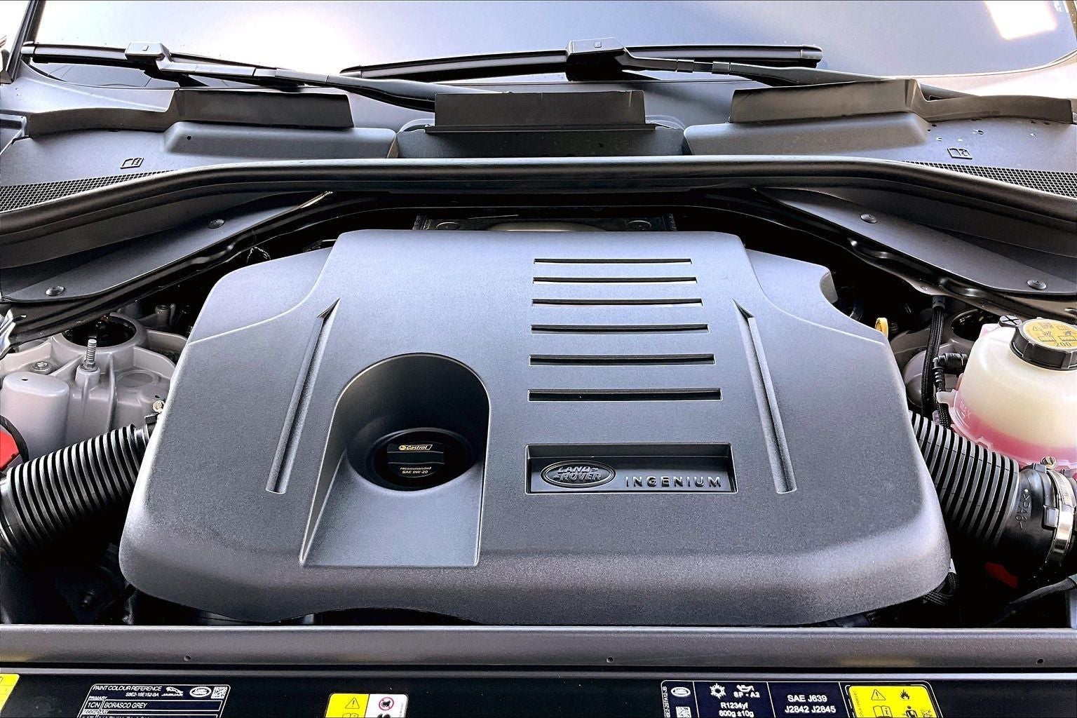2026 Land Rover Range Rover Sport SE