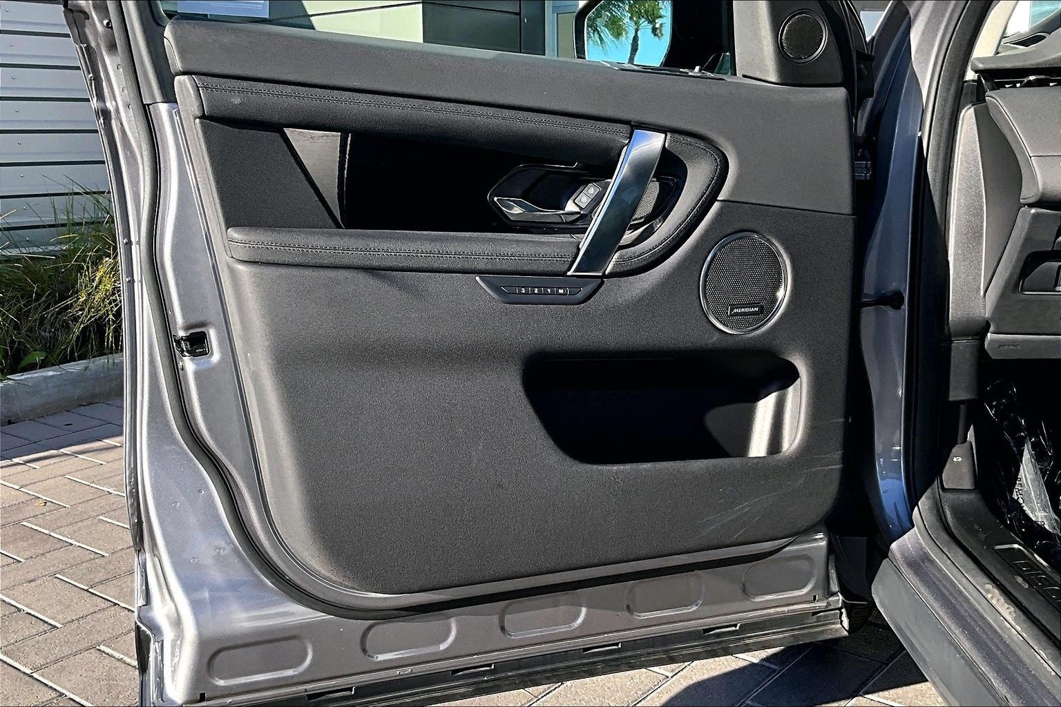 2025 Land Rover Discovery Sport S