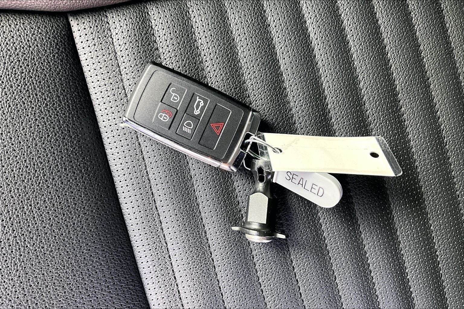 2024 Land Rover Discovery Sport SE