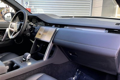 2024 Land Rover Discovery Sport SE