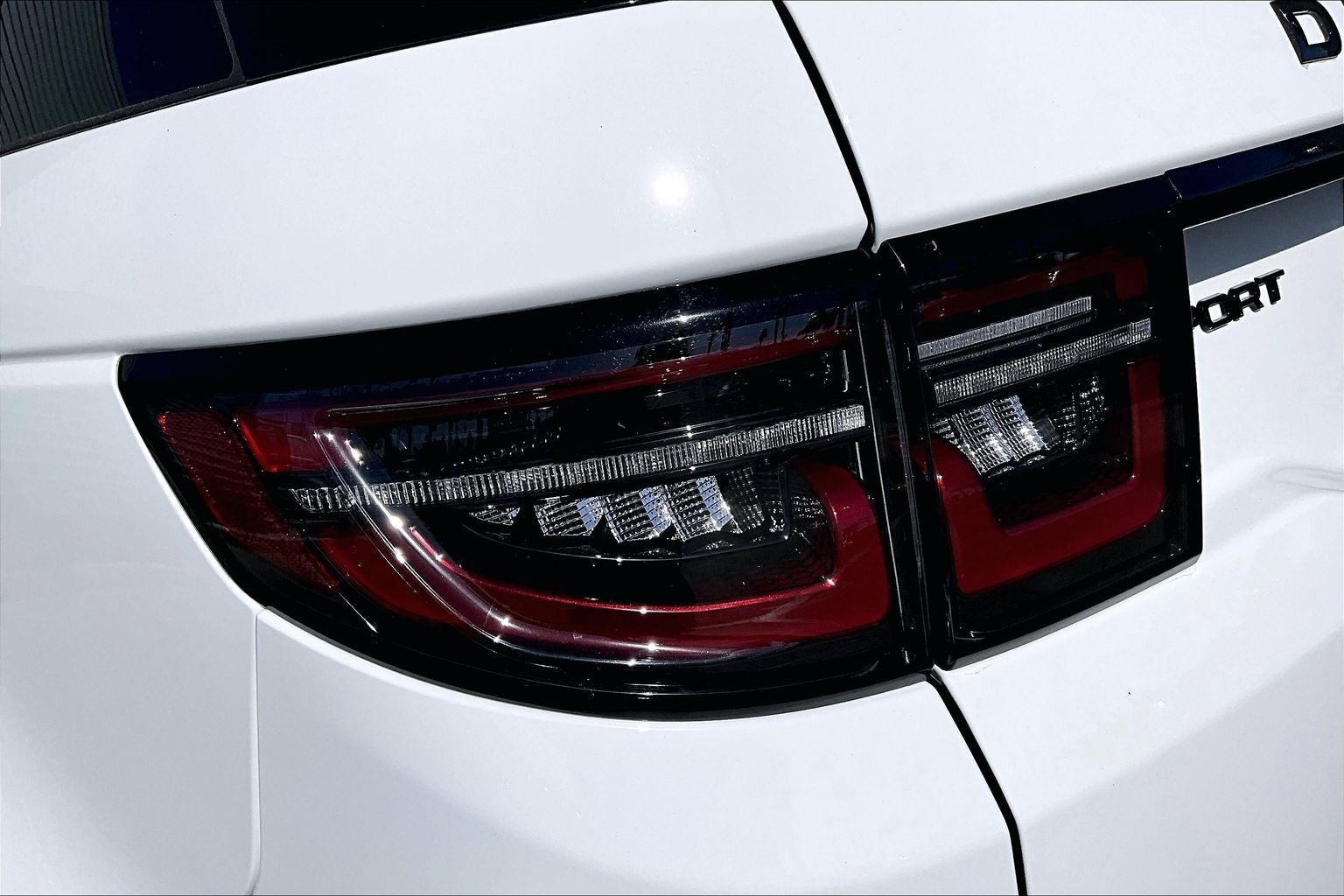 2024 Land Rover Discovery Sport SE