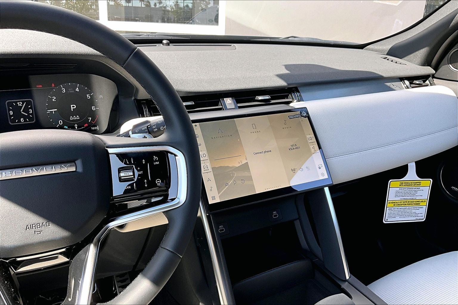 2026 Land Rover Discovery Sport Landmark
