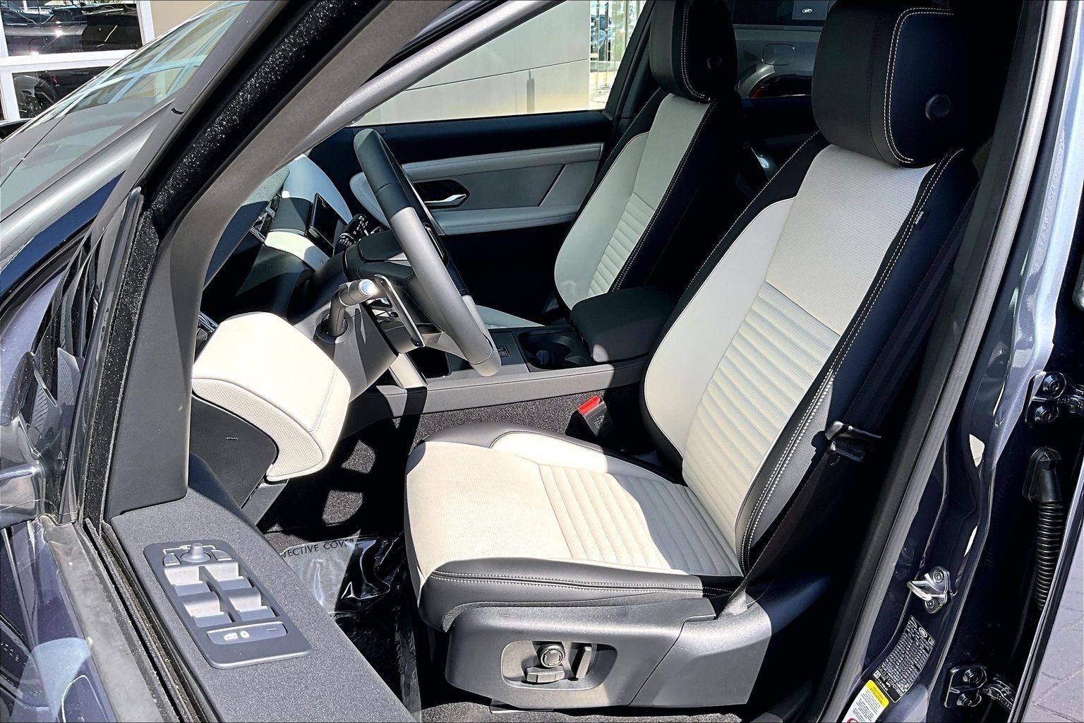 2026 Land Rover Discovery Sport Landmark
