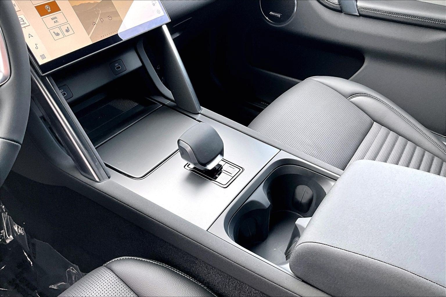 2026 Land Rover Discovery Sport Landmark
