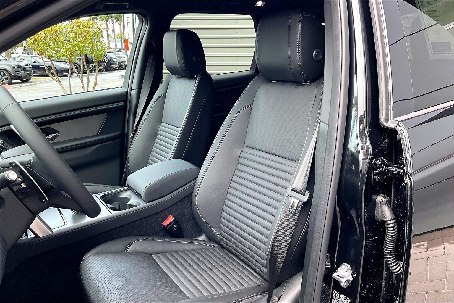 2026 Land Rover Discovery Sport Landmark