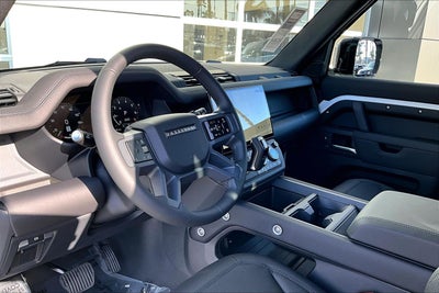 2026 Land Rover Defender 110 X-Dynamic SE