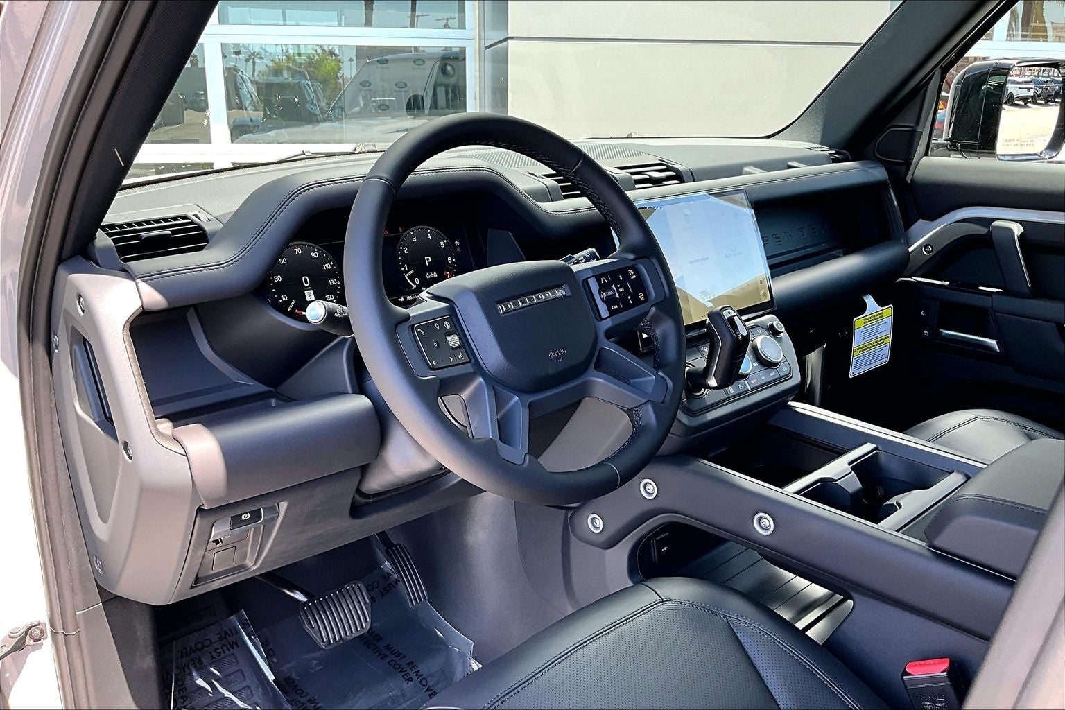 2026 Land Rover Defender 110 X-Dynamic SE