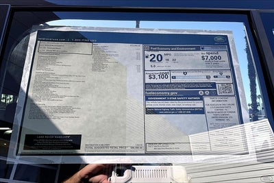 2026 Land Rover Defender 110 X-Dynamic SE