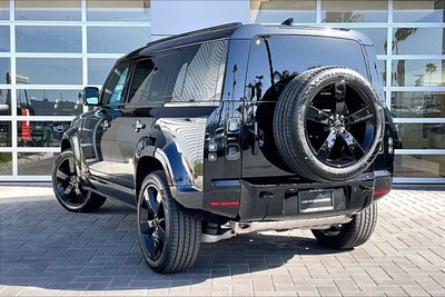 2026 Land Rover Defender 110 X-Dynamic SE