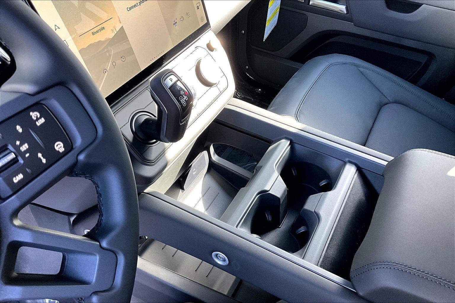 2026 Land Rover Defender 110 X-Dynamic SE