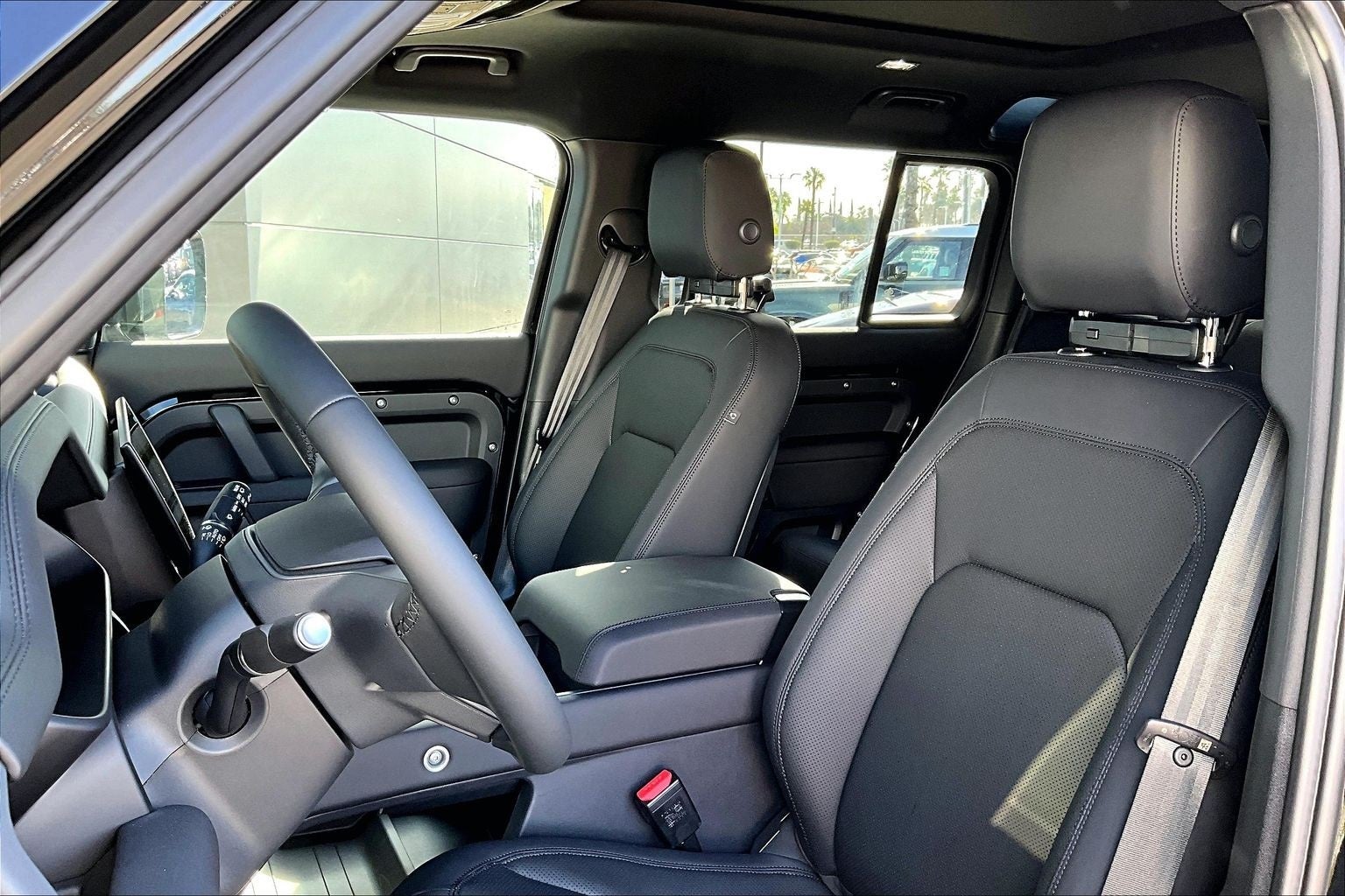 2026 Land Rover Defender 110 X-Dynamic SE