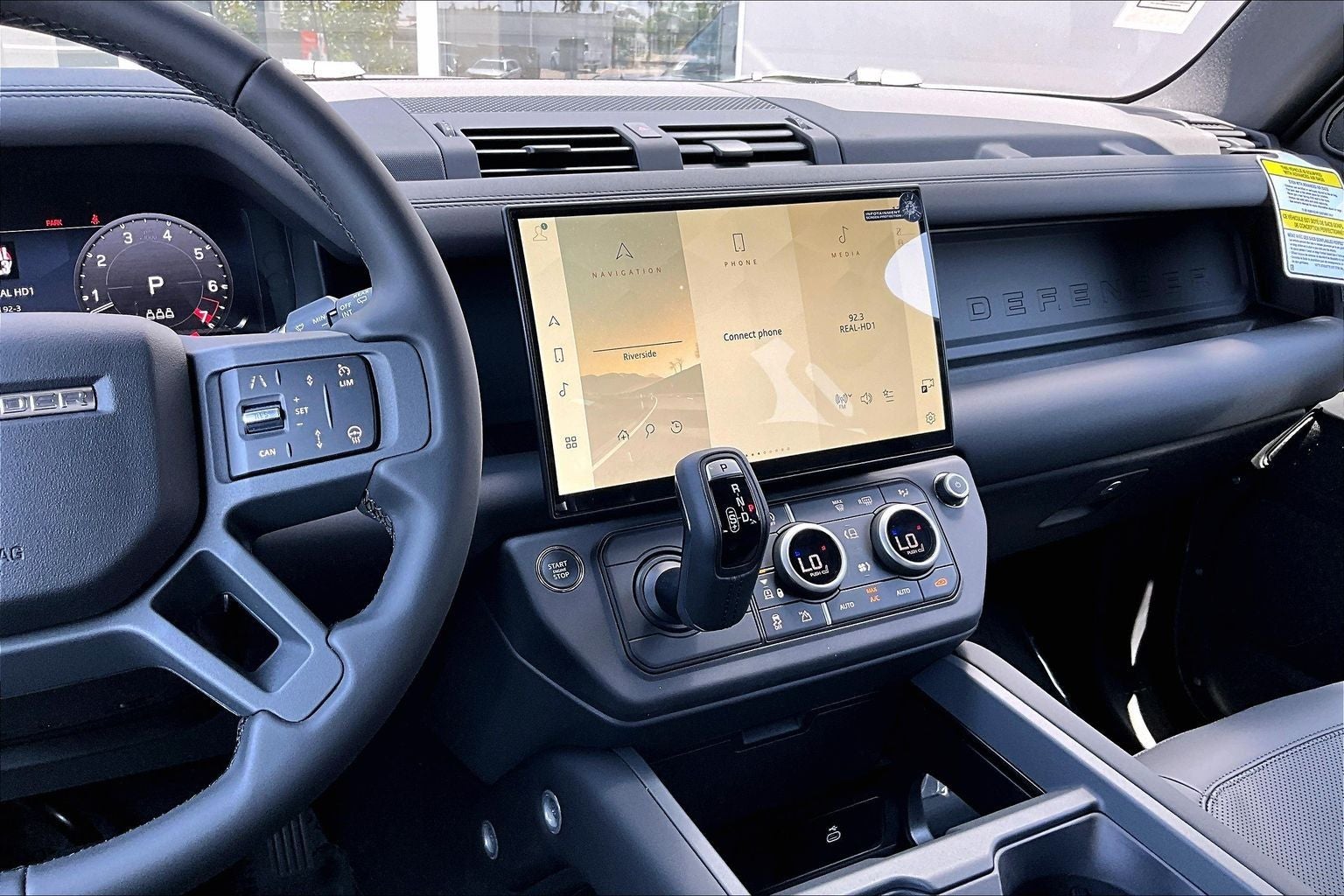 2026 Land Rover Defender 110 X-Dynamic SE